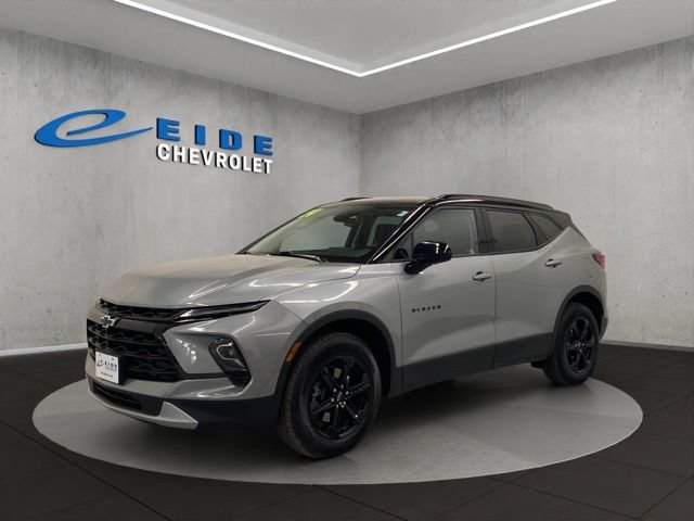 Used 2024 Chevrolet Blazer LT w/ Convenience Package FWD image 10