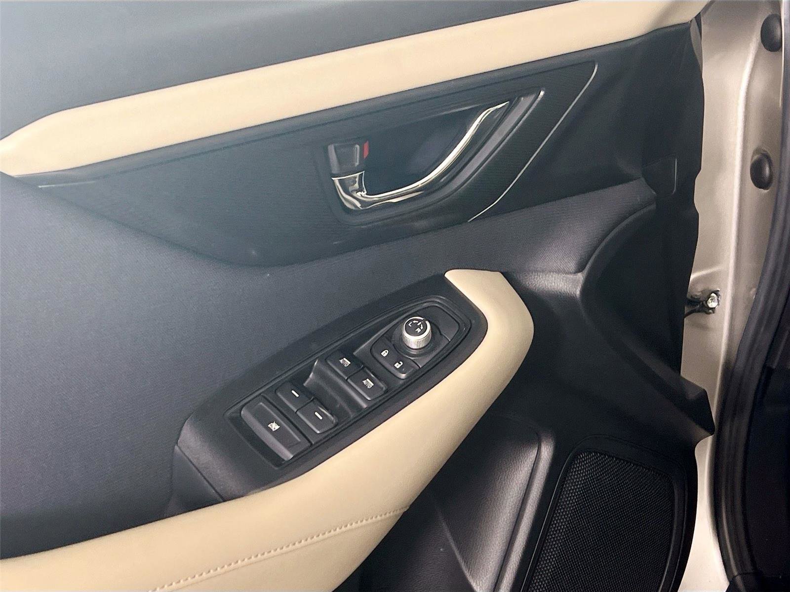Used 2020 Subaru Outback Premium image 18
