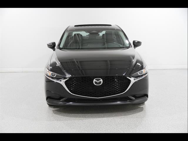 Used 2024 MAZDA MAZDA3 s FWD image 2
