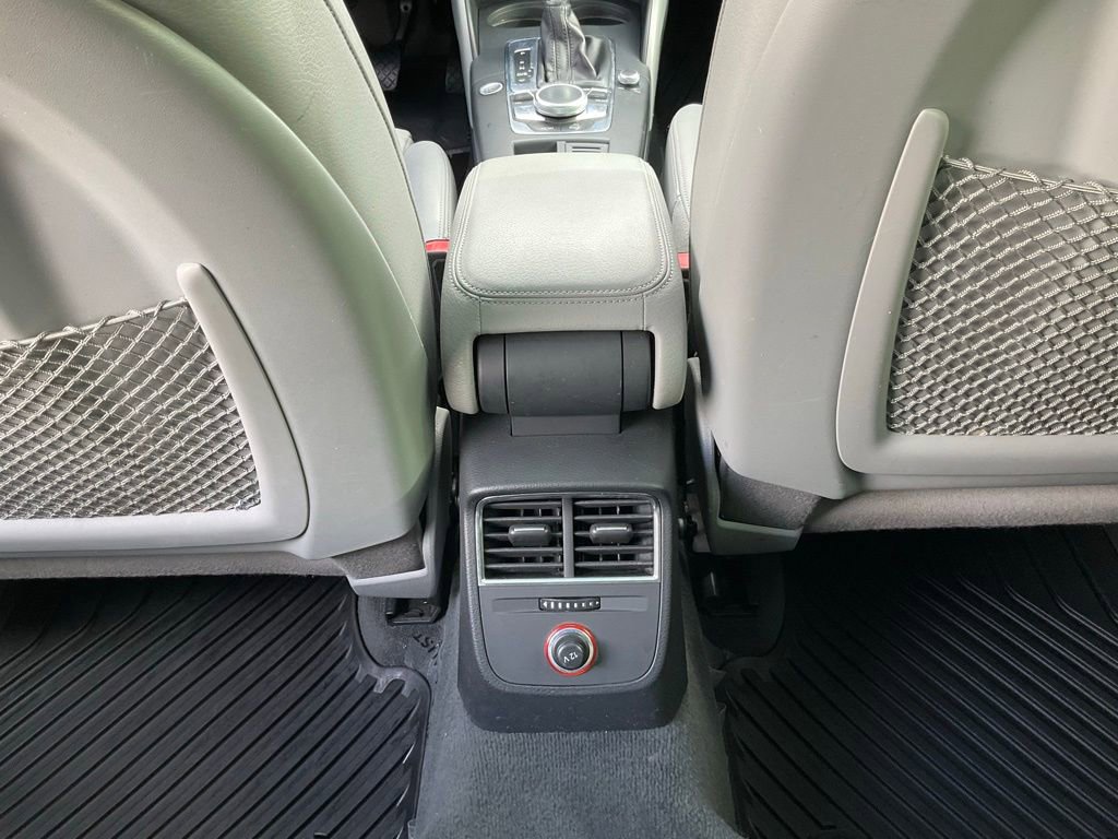 Used 2017 Audi A3 e-tron Prestige w/ Prestige Package FWD image 33