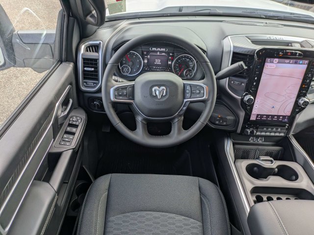 New 2026 RAM 3500 Big Horn AWD/4WD image 17