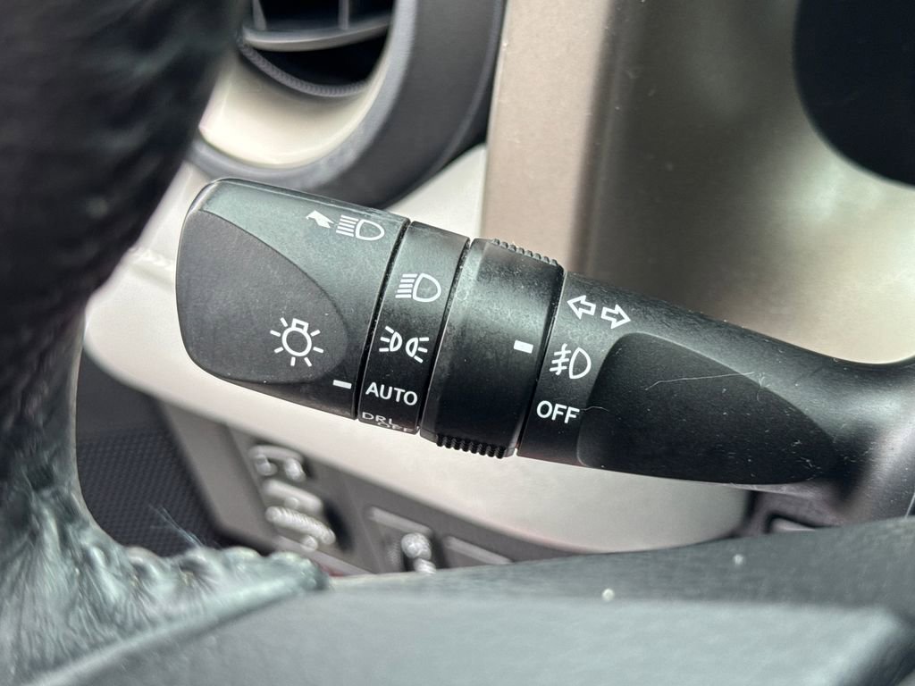 Used 2015 Toyota RAV4 Limited w/ Technology Package AWD/4WD image 36