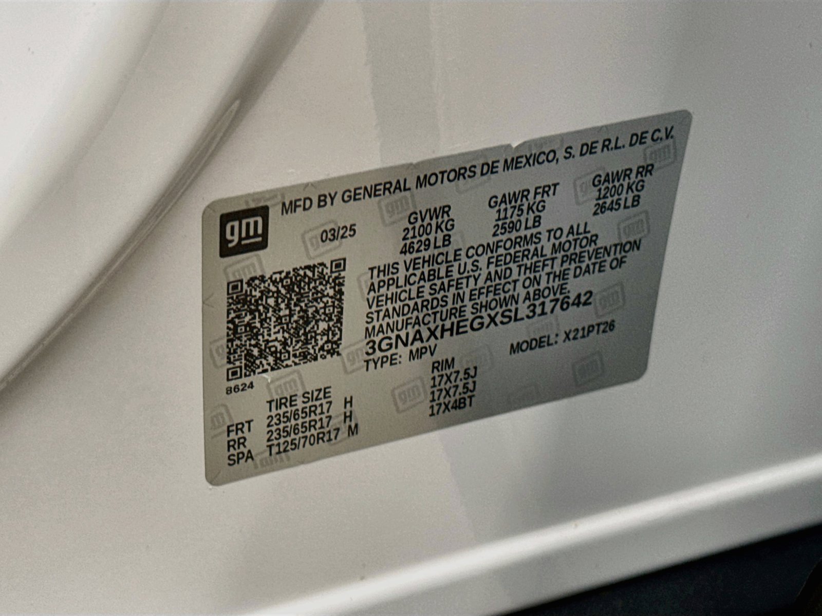 Used 2025 Chevrolet Equinox LT FWD image 34