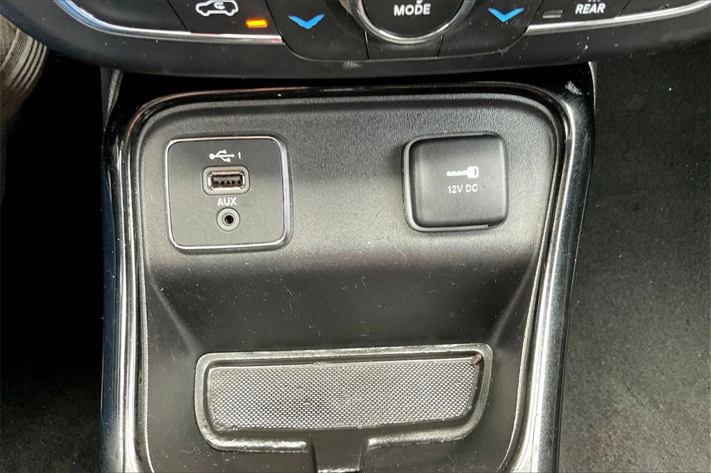 Used 2020 Jeep Compass Altitude image 32