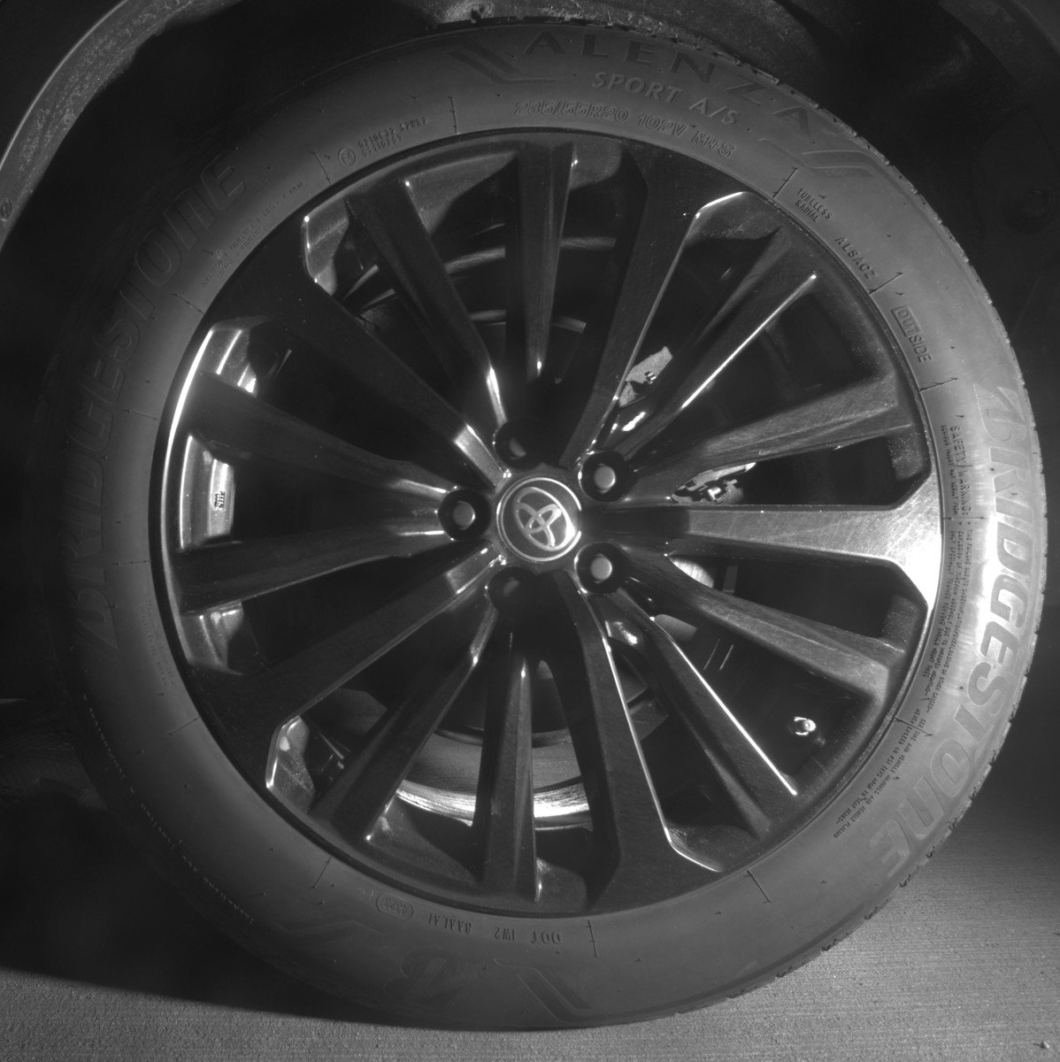 Used 2024 Toyota Highlander XSE image 14