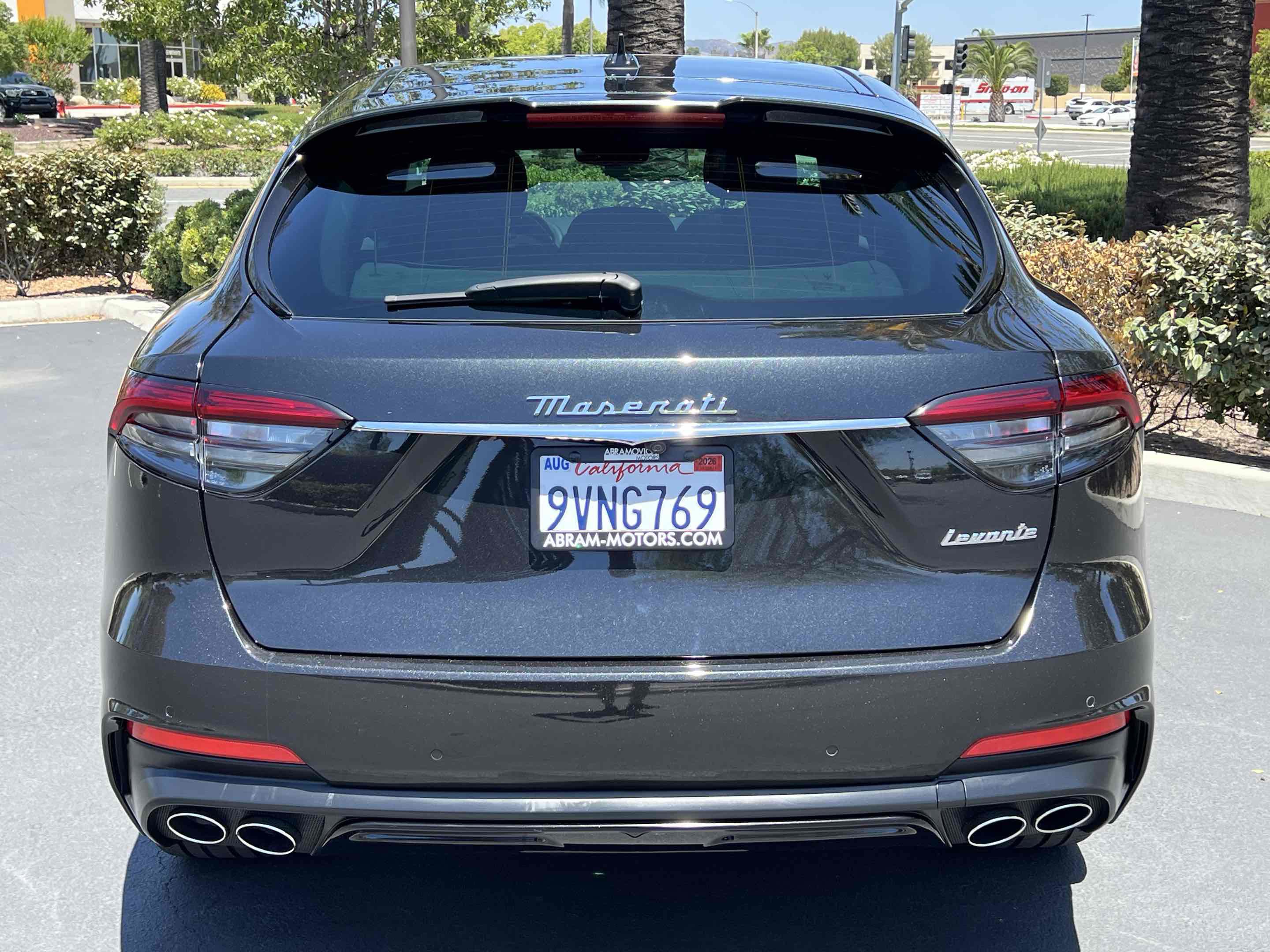Used 2023 Maserati Levante Modena AWD/4WD image 18
