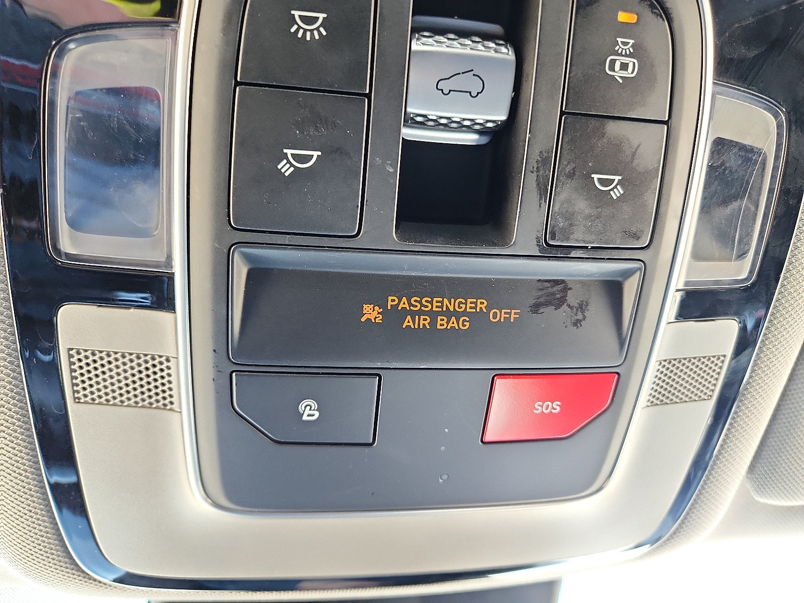 Used 2023 Hyundai Santa Fe SEL w/ Premium Package AWD/4WD image 16