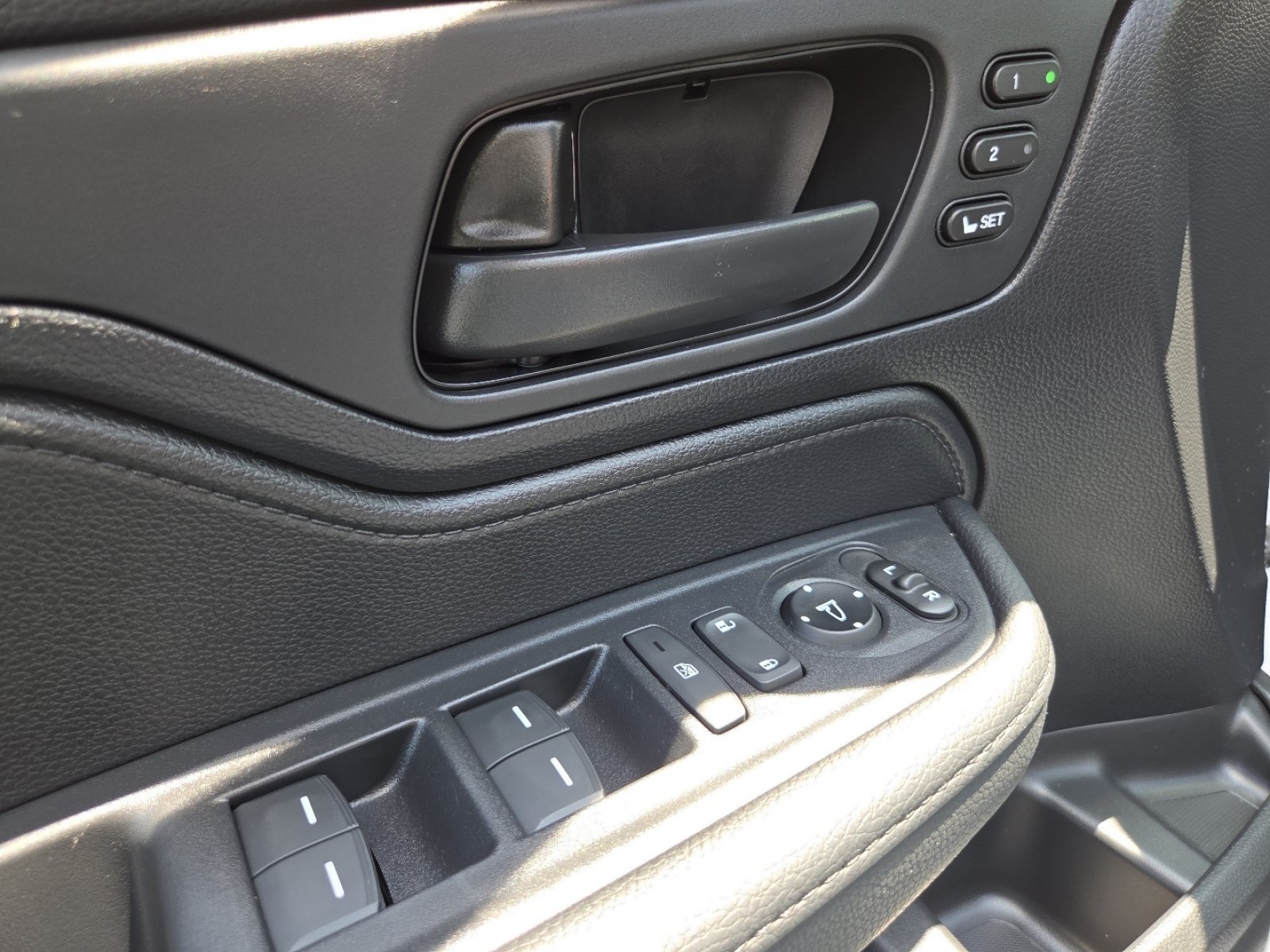 Certified 2026 Honda Odyssey EX-L image 30