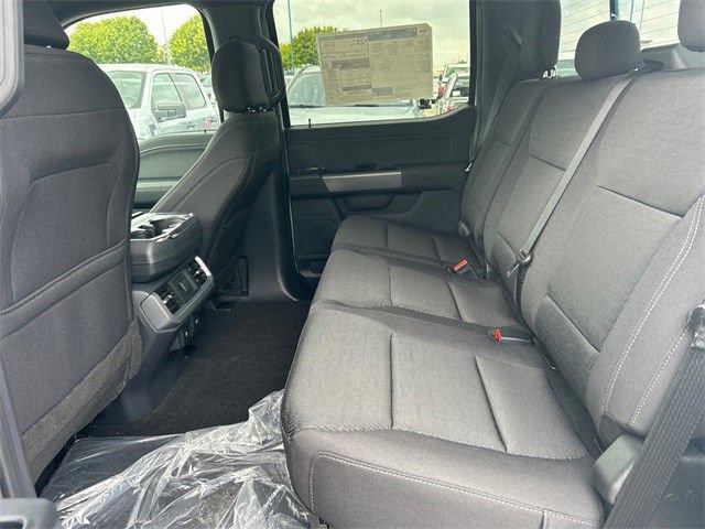 New 2025 Ford F150 XLT w/ Equipment Group 302A MID image 24