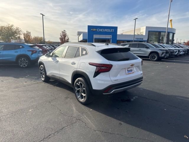 New 2026 Chevrolet Trax LT w/ Driver Confidence Package image 5