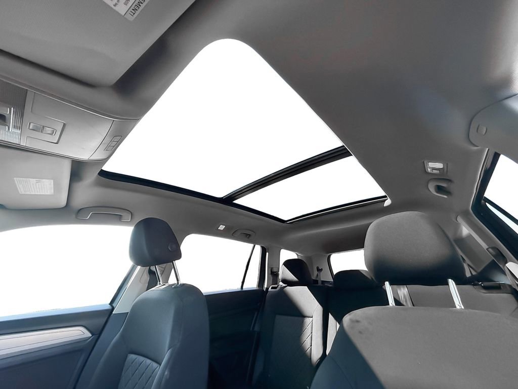 Used 2018 Volkswagen Atlas Launch Edition image 19