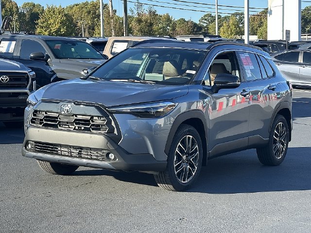 New 2026 Toyota Corolla Cross XLE w/ Convenience Package FWD image 3