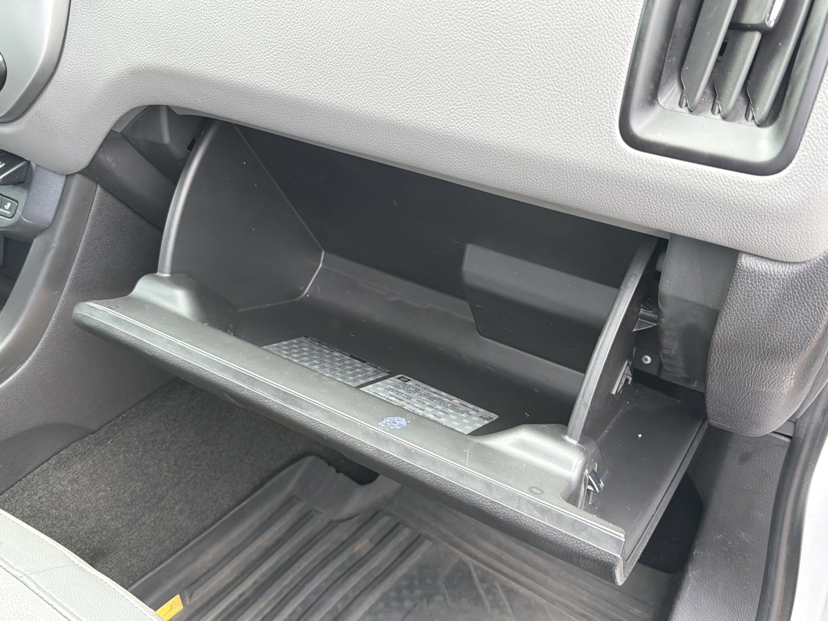 Used 2015 Chevrolet Colorado LT w/ Luxury Package image 38