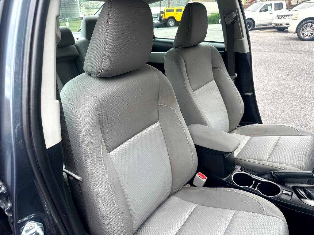 Used 2016 Toyota Corolla LE image 26