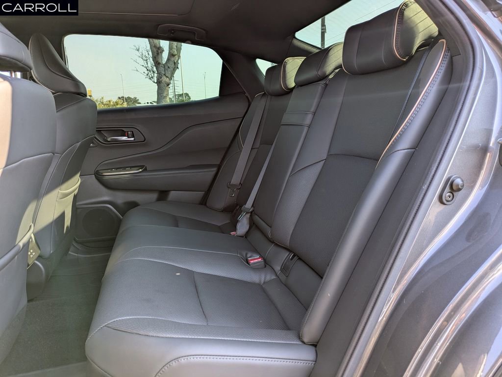 Used 2023 Toyota Crown Limited image 13