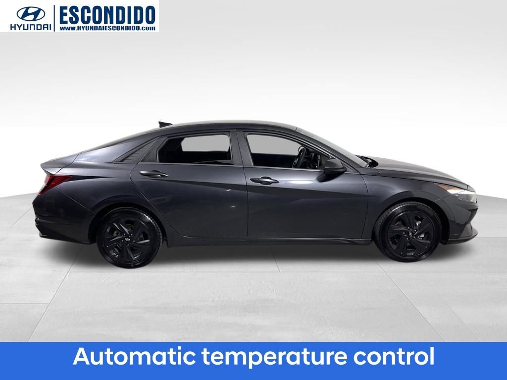 Used 2023 Hyundai Elantra SEL FWD image 6