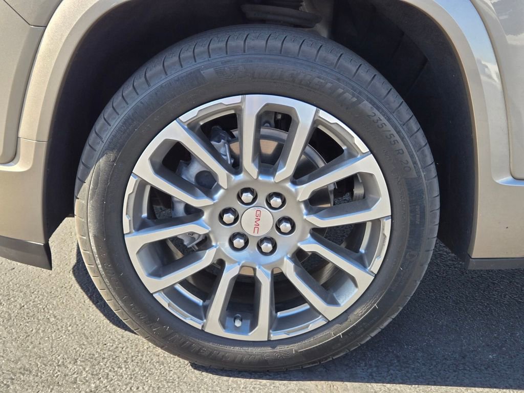 Used 2023 GMC Acadia Denali w/ LPO, Cargo Package image 9