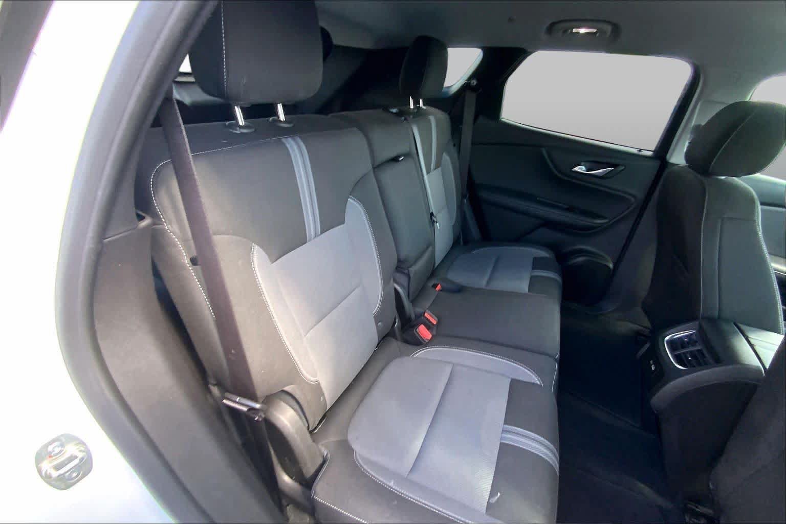 Used 2023 Chevrolet Blazer LT FWD image 19