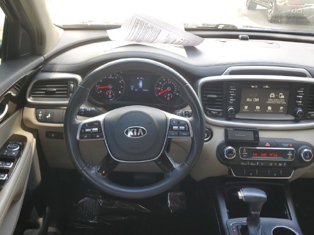 Used 2020 Kia Sorento S FWD image 18