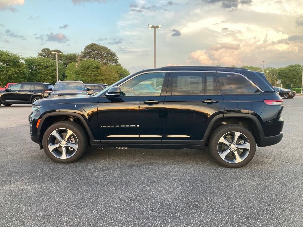 New 2024 Jeep Grand Cherokee Limited 4xe w/ Luxury Tech Group II AWD/4WD video 2
