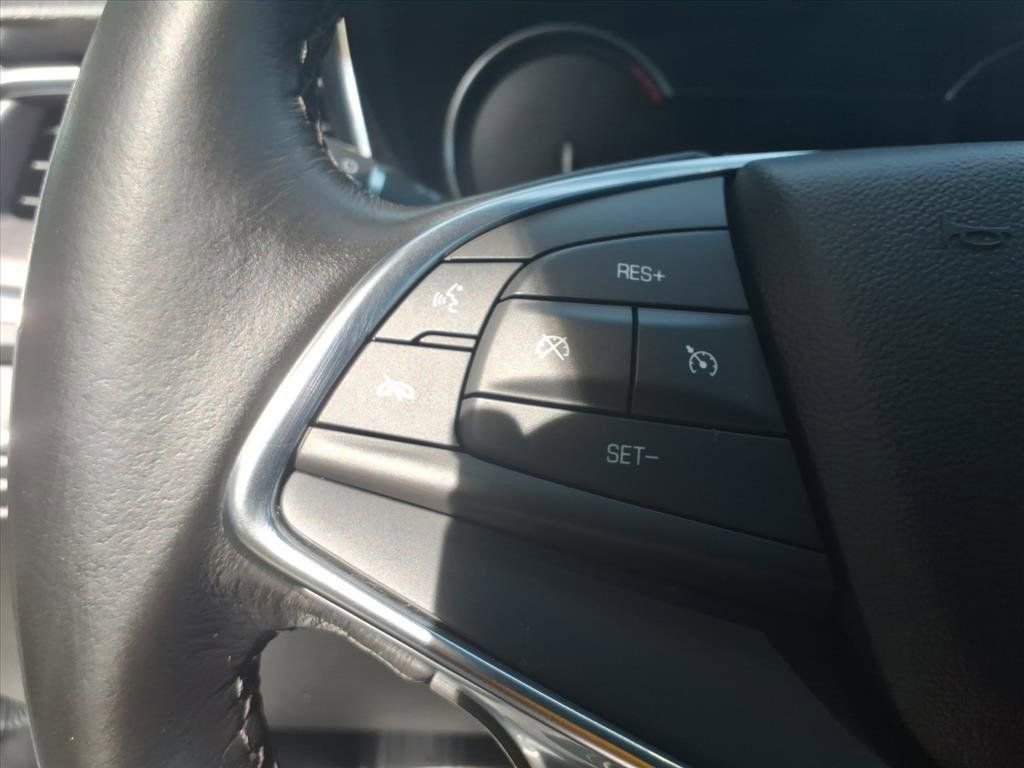 Certified 2022 Cadillac XT5 Luxury image 10