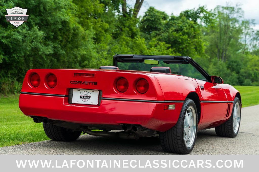 Used 1988 Chevrolet Corvette Convertible RWD image 42