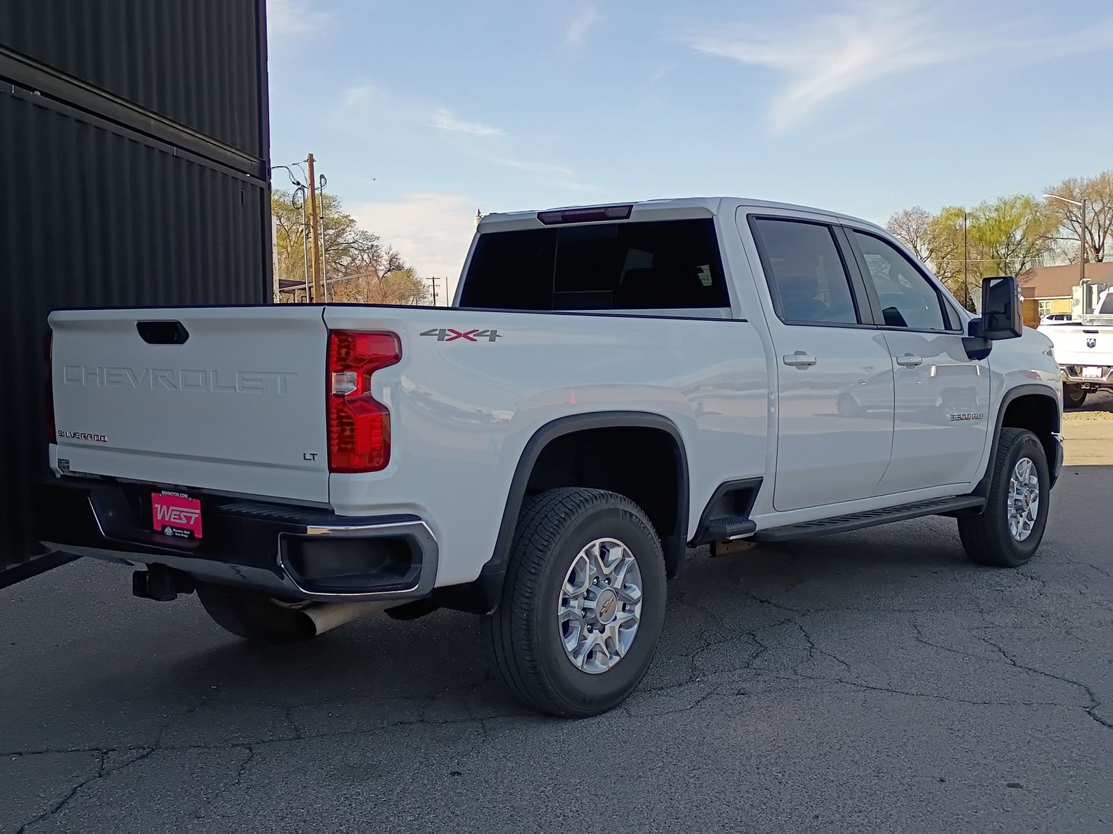 Used 2024 Chevrolet Silverado 3500 LT w/ Convenience Package image 7