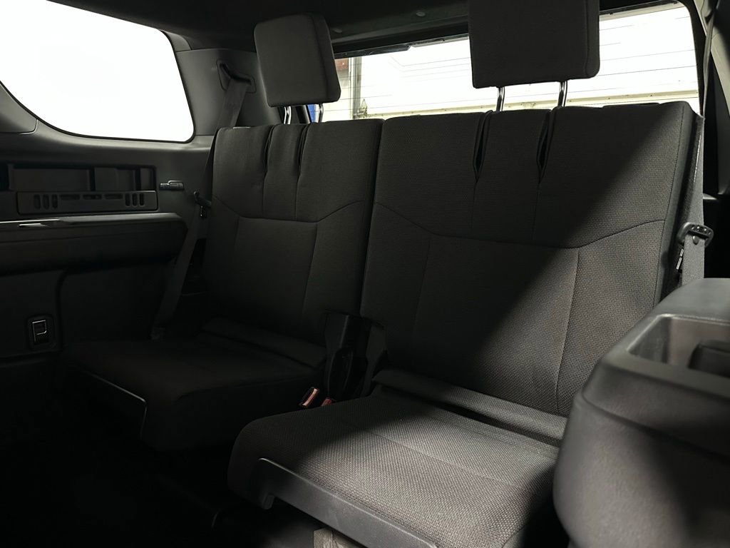 Used 2025 Toyota 4Runner SR5 AWD/4WD image 46