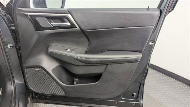 Used 2025 Mitsubishi Outlander SE AWD/4WD image 22