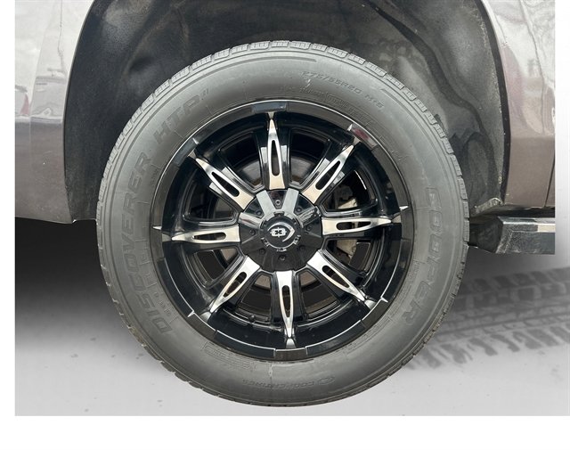 Used 2017 Chevrolet Suburban Premier image 17