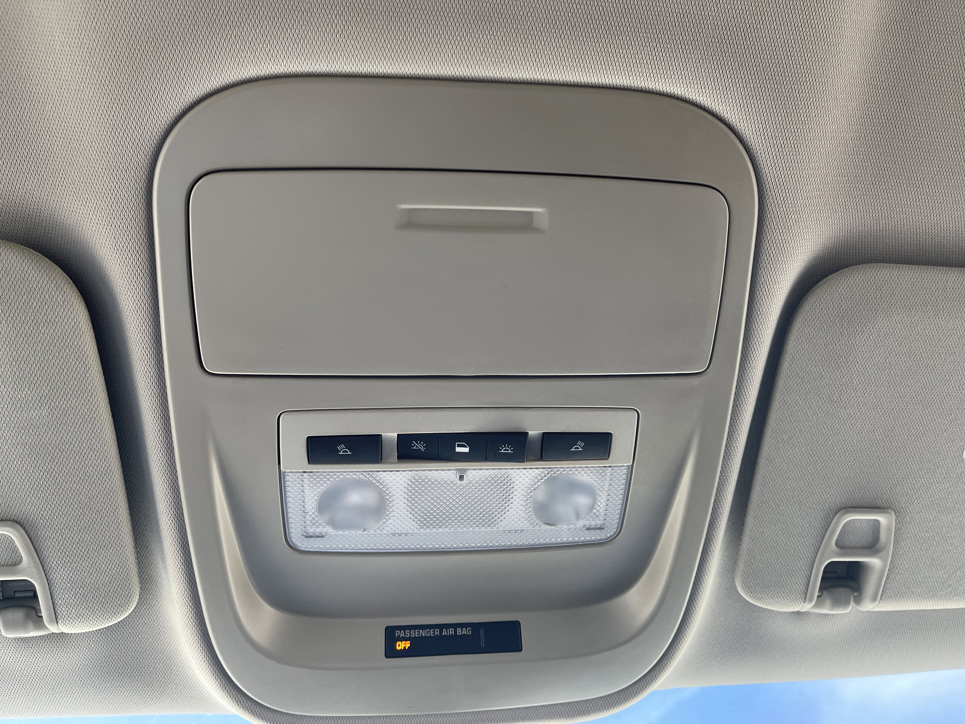 Used 2018 Chevrolet Colorado LT w/ Redline Special Edition image 32