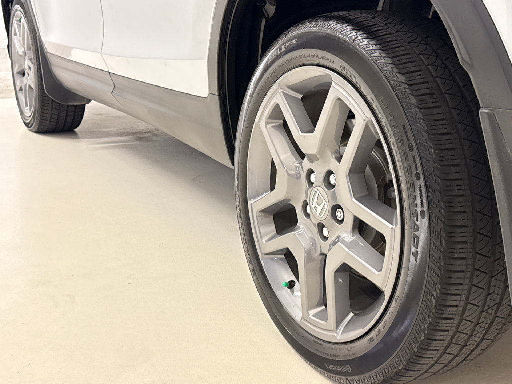 Used 2023 Honda Passport EX-L image 11