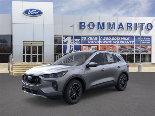 New 2026 Ford Escape SE w/ PHEV Premium Package