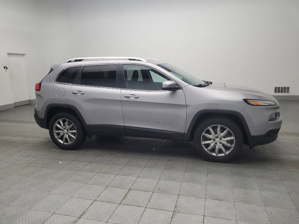 Used 2018 Jeep Cherokee Limited w/ Luxury Group AWD/4WD image 11