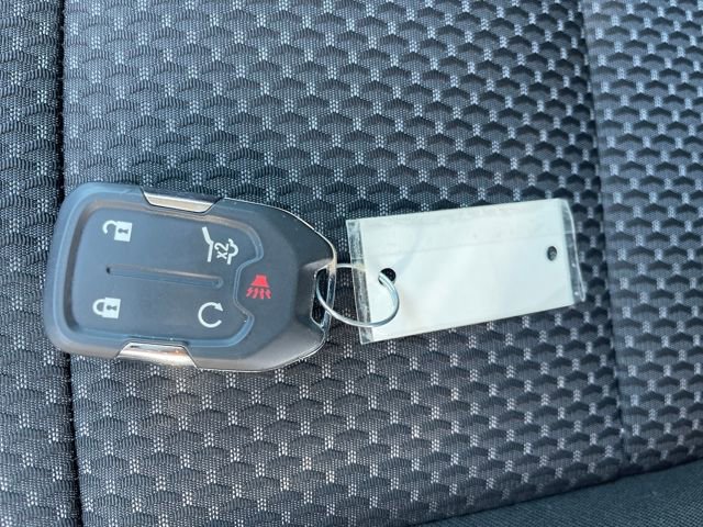 Used 2023 GMC Acadia SLE w/ Driver Convenience Package image 32