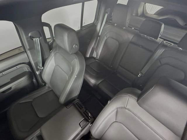 Used 2025 Land Rover Defender 110 S image 14