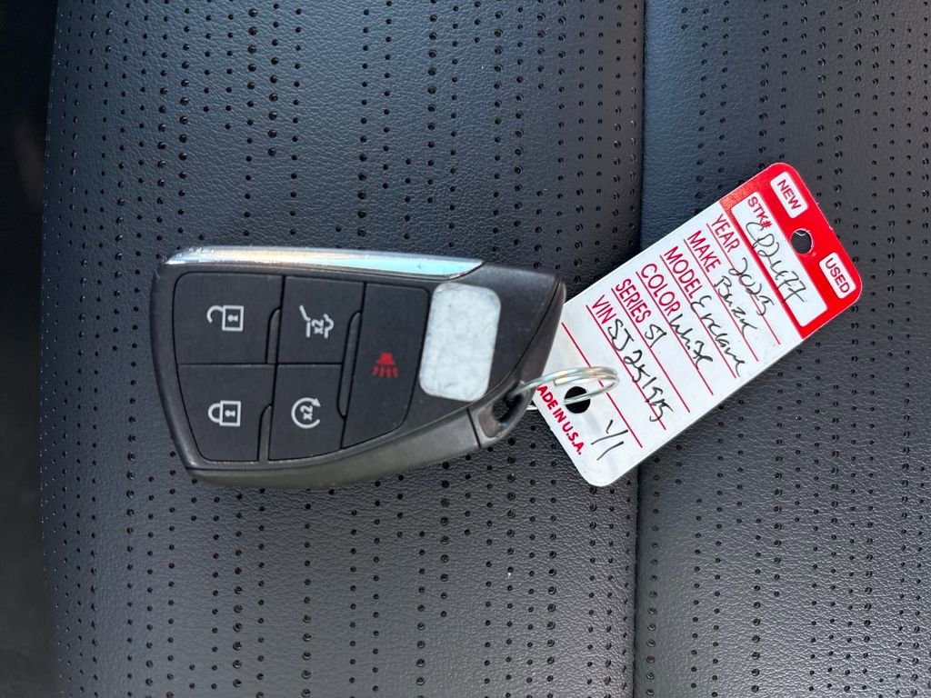 Used 2025 Buick Enclave Sport Touring FWD image 33