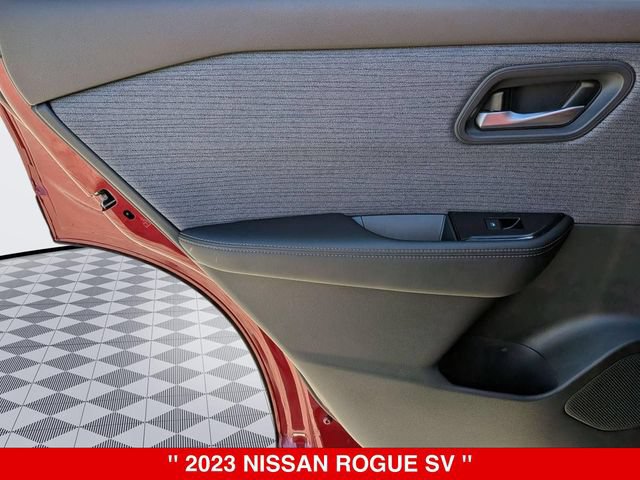 Used 2023 Nissan Rogue SV AWD/4WD image 29