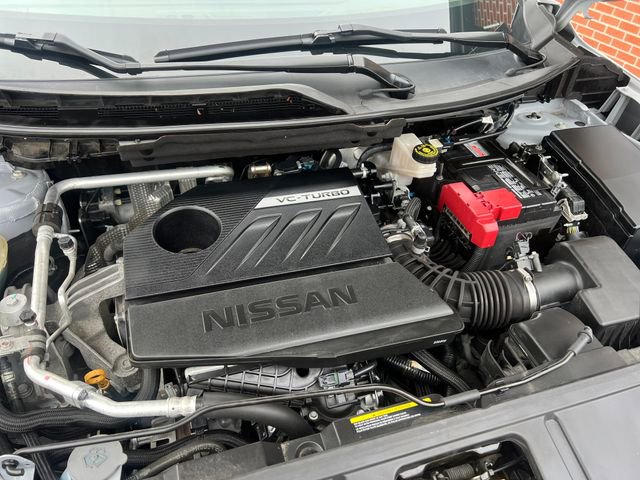 Used 2023 Nissan Rogue SV image 35