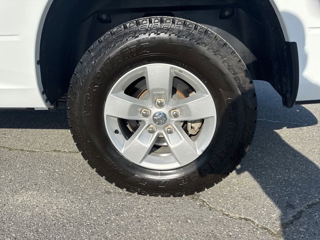 Used 2022 RAM 1500 Tradesman w/ Chrome Appearance Group image 28