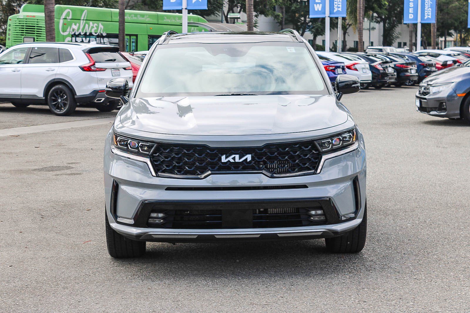 Used 2023 Kia Sorento SX image 2