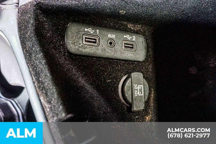 Used 2019 Dodge Challenger SXT RWD image 40