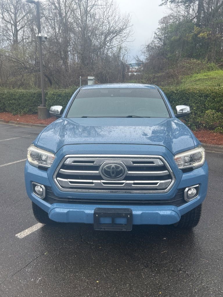 Used 2019 Toyota Tacoma Limited image 2