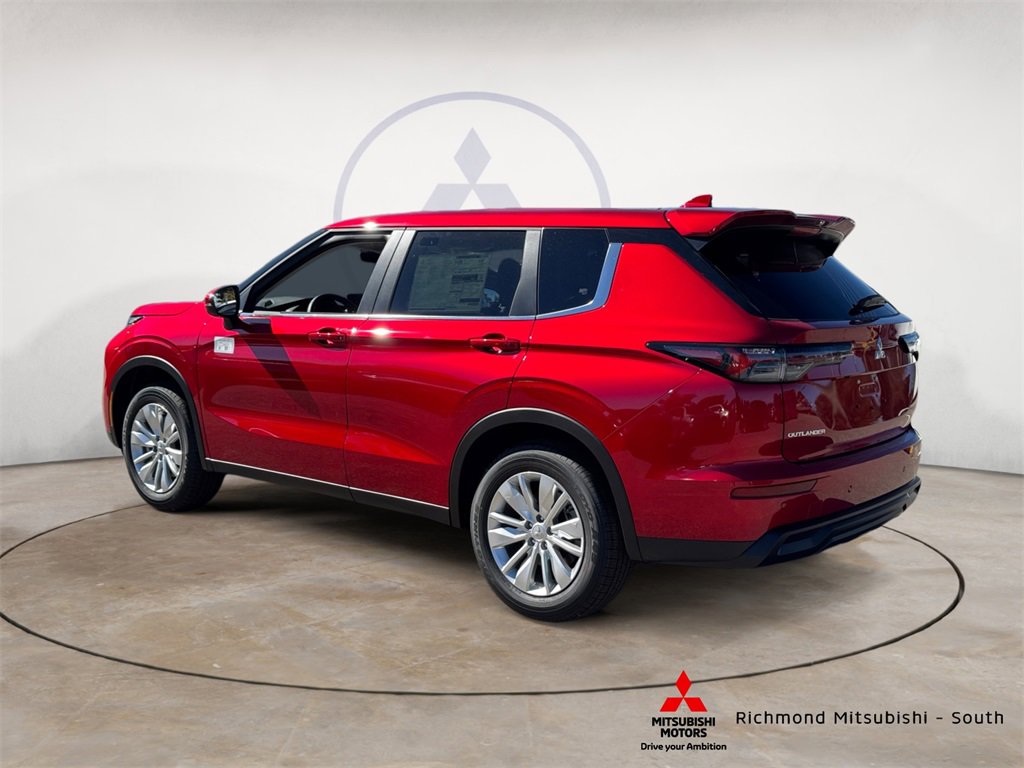 New 2025 Mitsubishi Outlander ES image 5