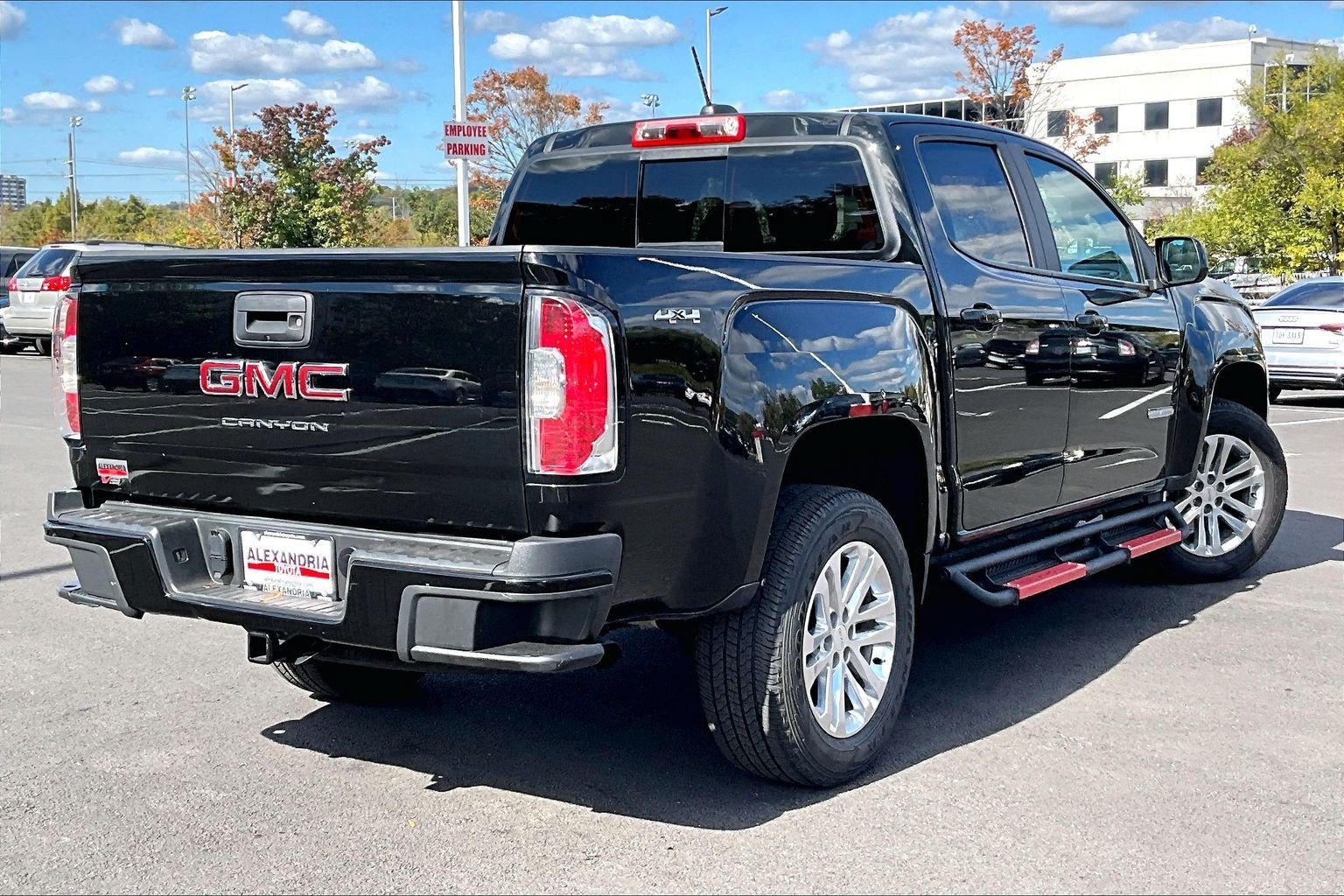 Used 2022 GMC Canyon Elevation w/ Trailering Package AWD/4WD image 11