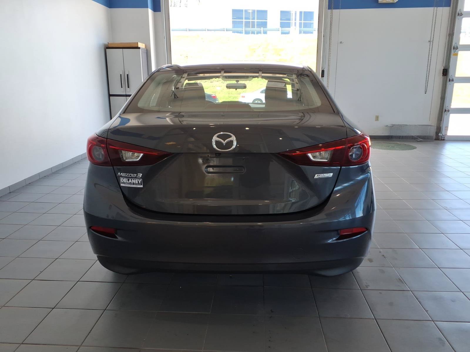 Used 2016 MAZDA MAZDA3 i Sport FWD image 6