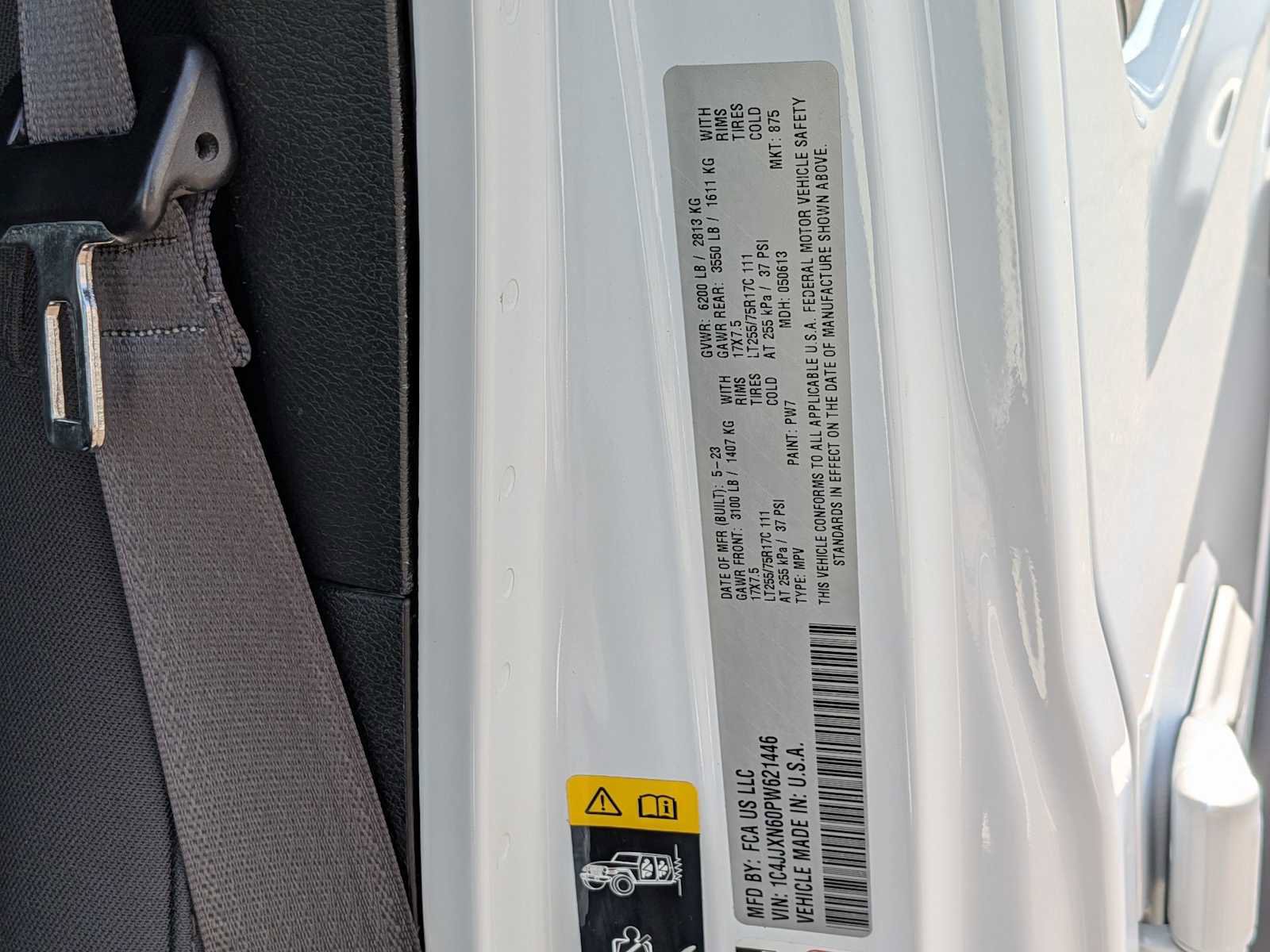 Certified 2023 Jeep Wrangler Unlimited w/ Sun & Screen Package AWD/4WD image 29