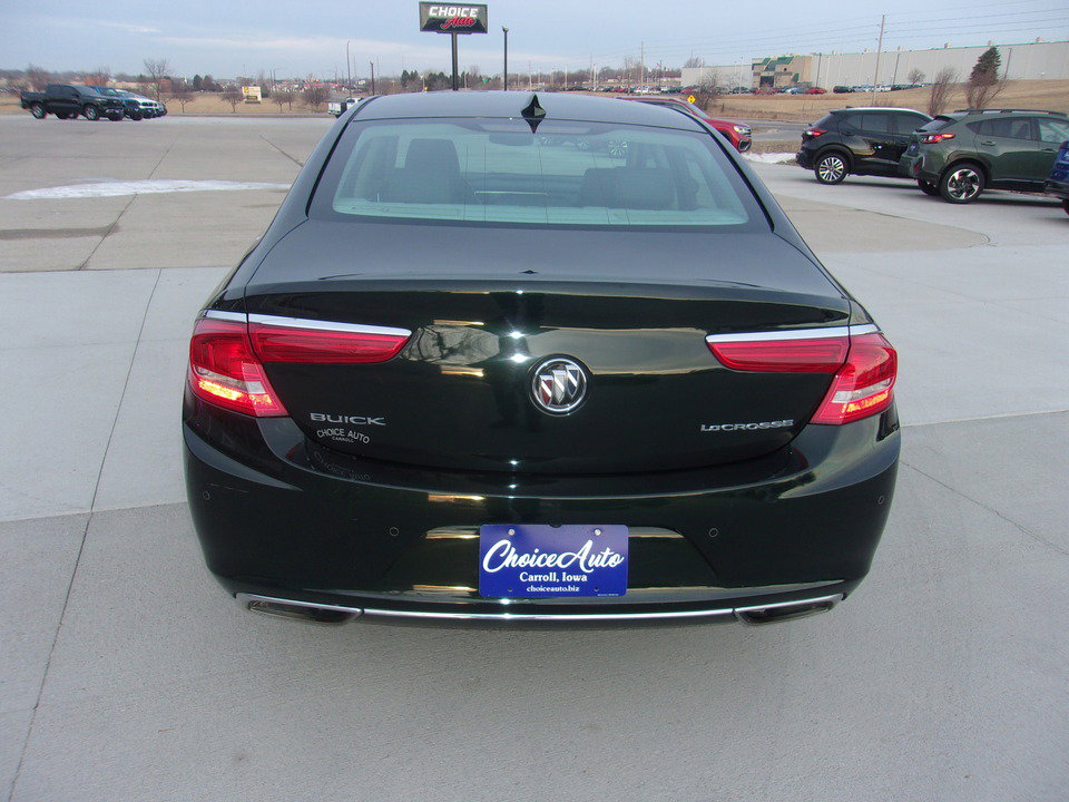 Used 2017 Buick LaCrosse Premium image 4