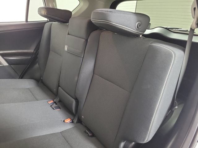 Used 2018 Toyota RAV4 LE Plus AWD/4WD image 13