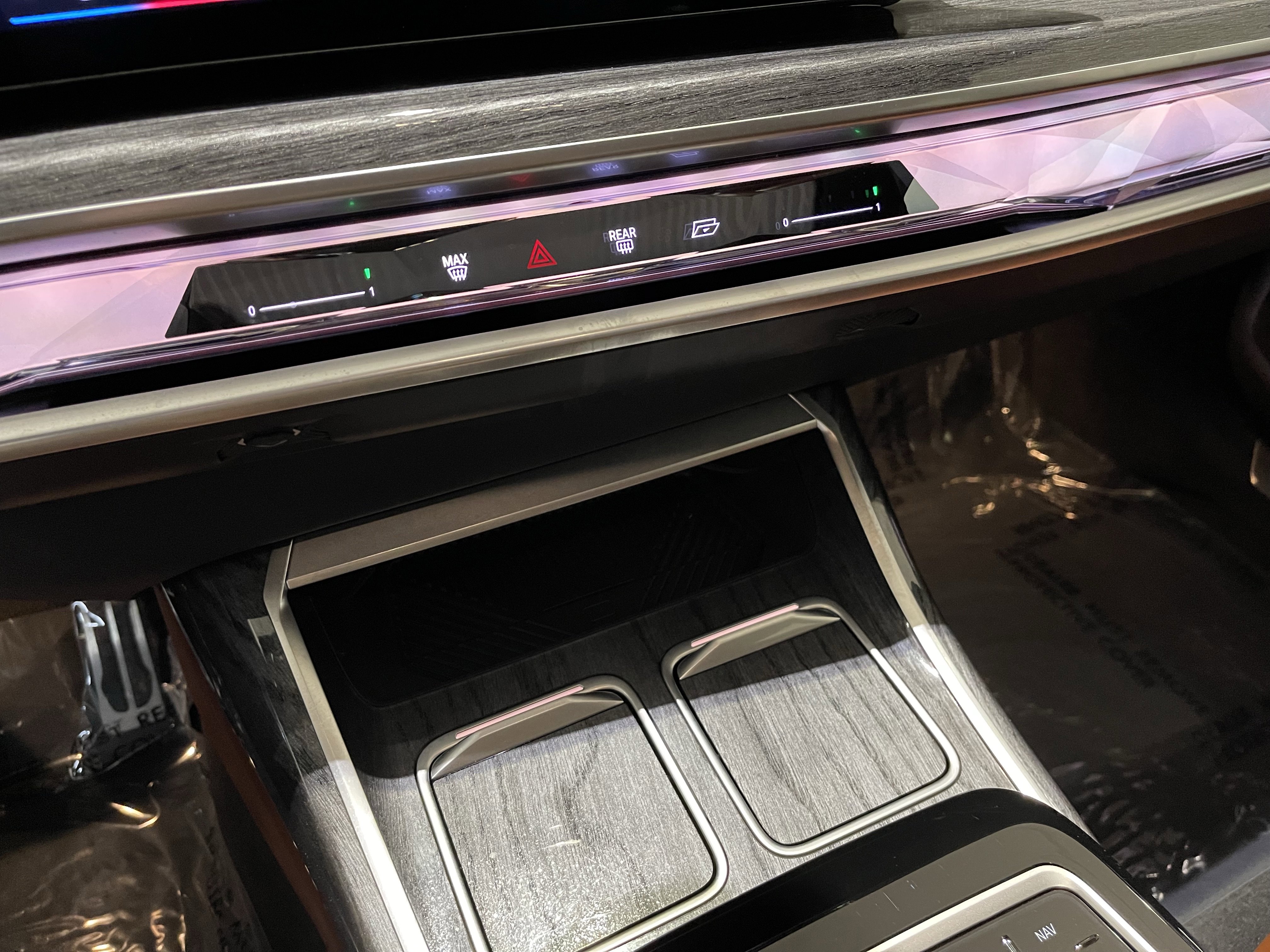 Certified 2025 BMW 740i xDrive w/ Executive Package image 13